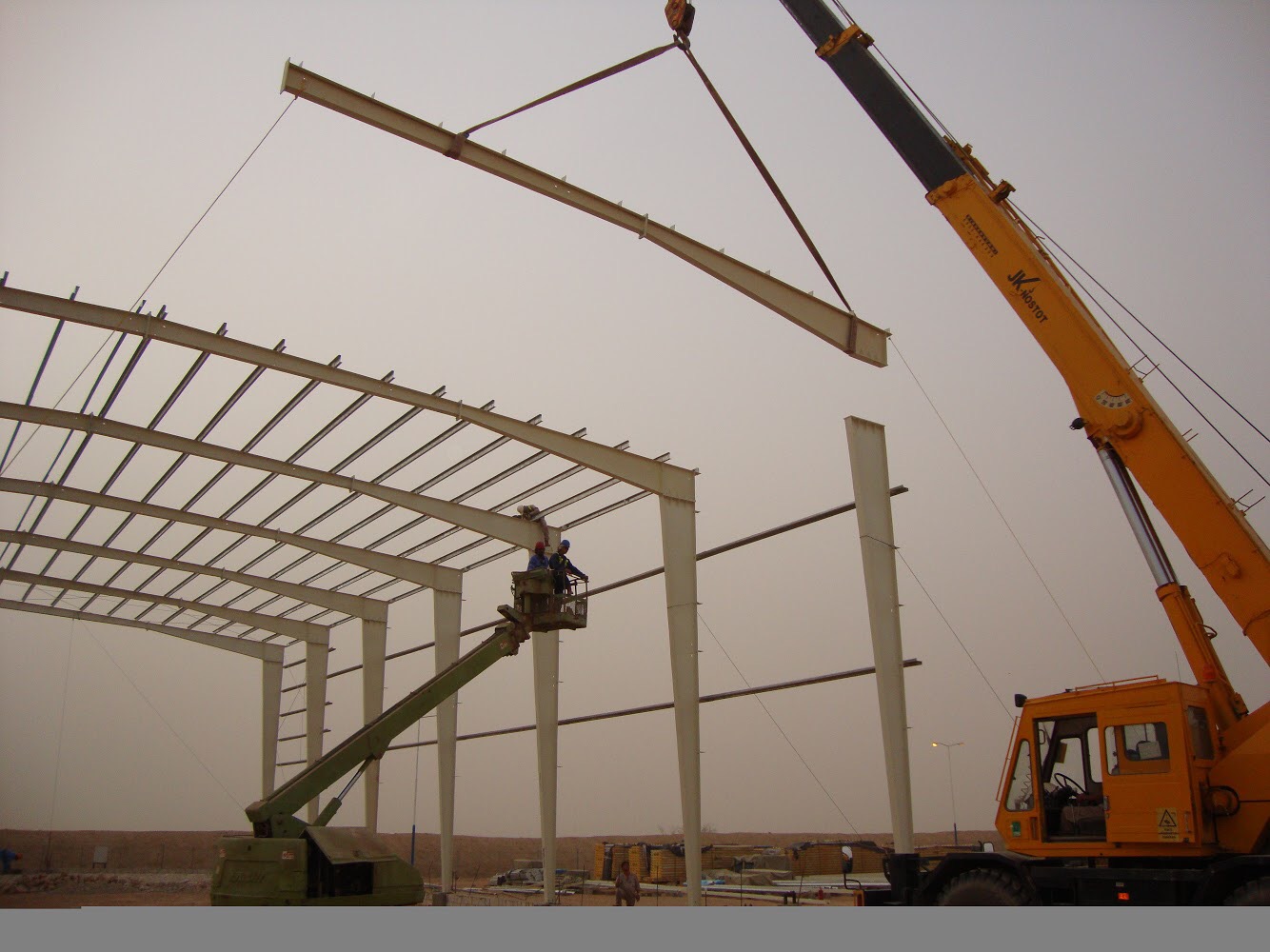 STRUCTURE & EQUIPMENT ERECTION